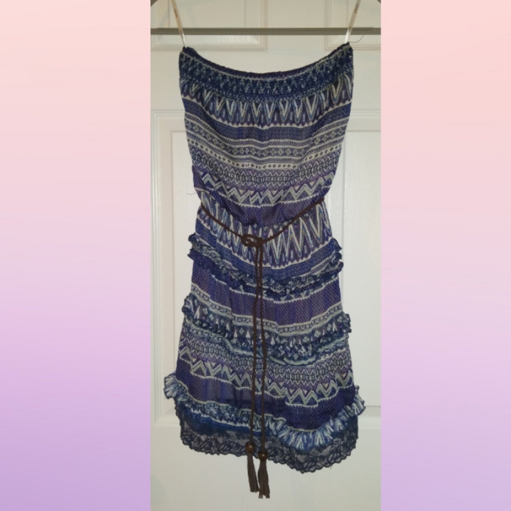 Patterned Sleeveless Top with Belt